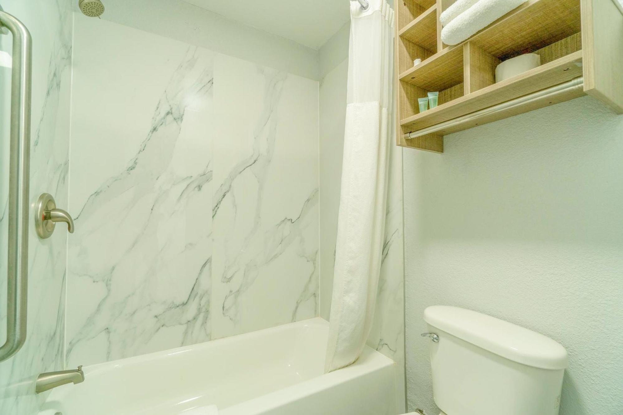 Executive By Oyo Motel 2*