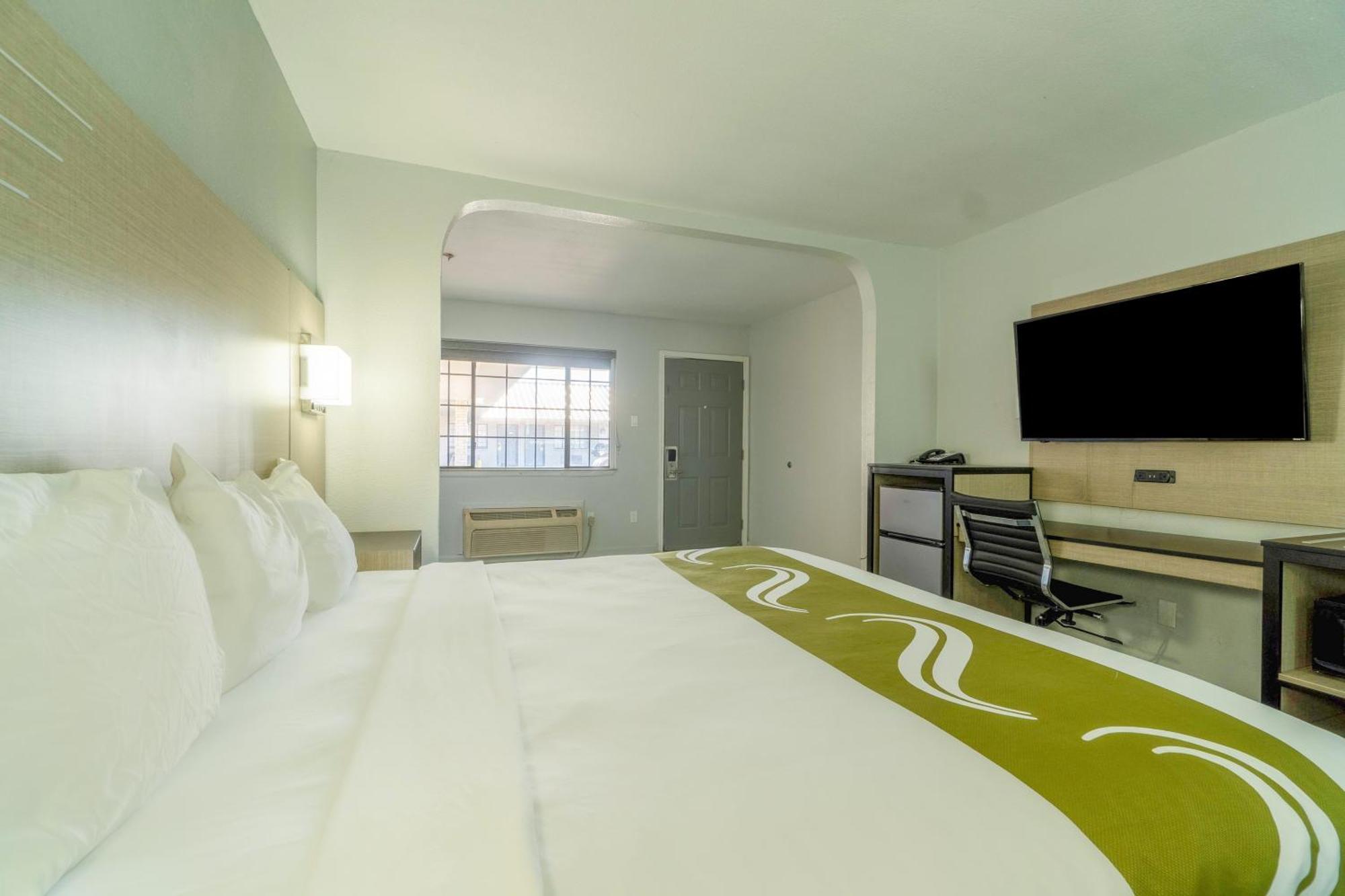 Executive By Oyo Motel Pleasanton