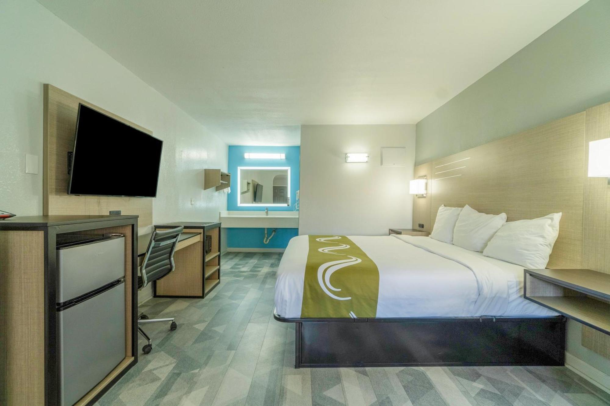 Executive By Oyo Pleasanton