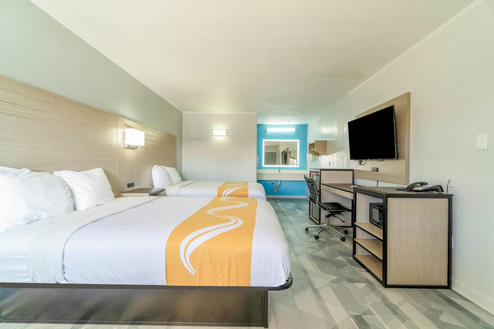 Executive By Oyo Motel 2*