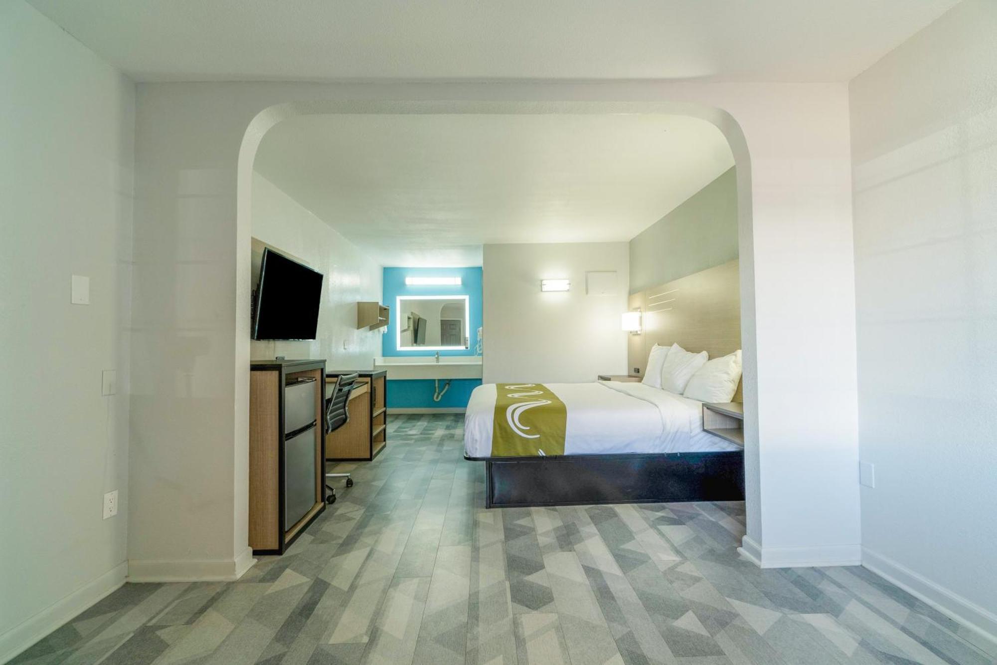 Executive By Oyo 2*