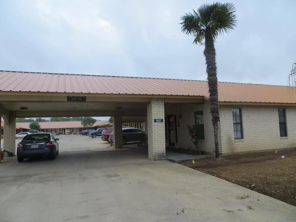 Executive By Oyo Motel Pleasanton